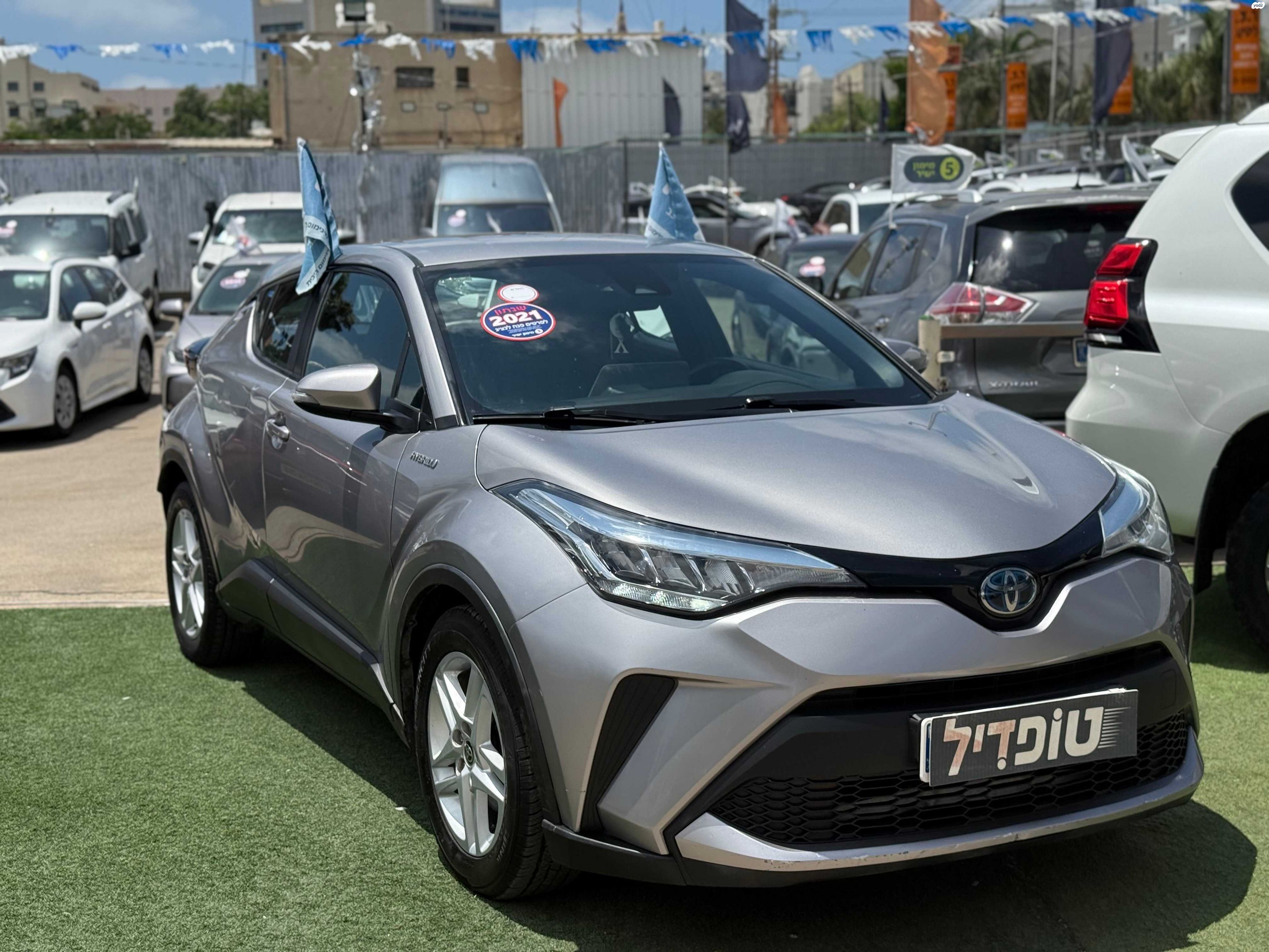 מודעת רכב טויוטה C-HR 1