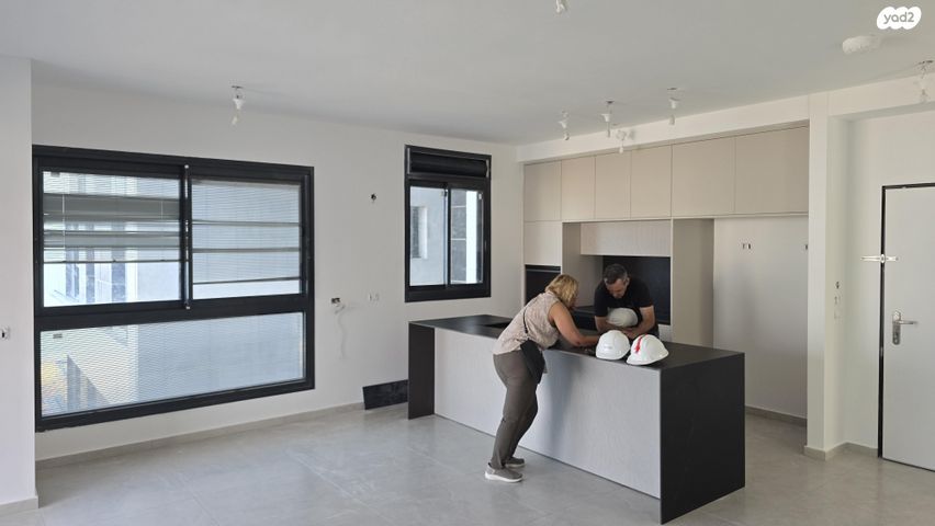 דירה, נעמי שמר 5, דרום חדש, פארק הים, בת ים