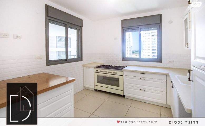 דירה, מתחם 1200, הוד השרון