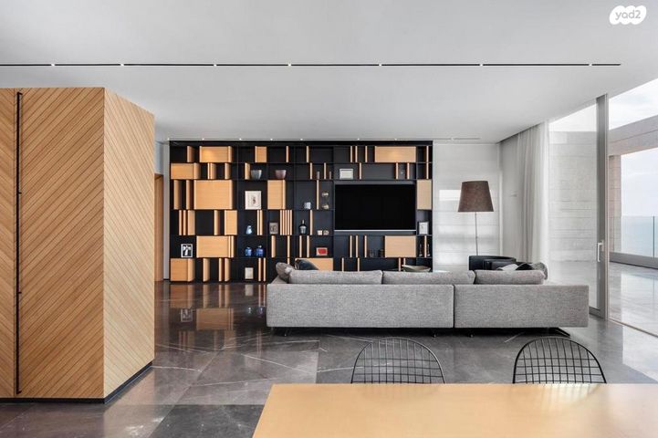 גג/ פנטהאוז