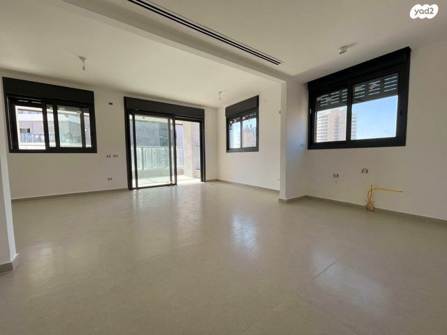 דירה, מרכז, הרצליה