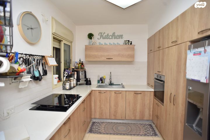 דירת גן, אזורי גדרה, גדרה