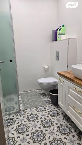 דירת גן, עת הזמיר, מגדים, מעלה אדומים