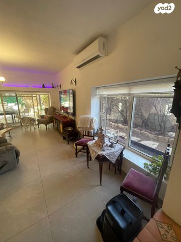 בית פרטי/ קוטג', בית אריה / עופרים