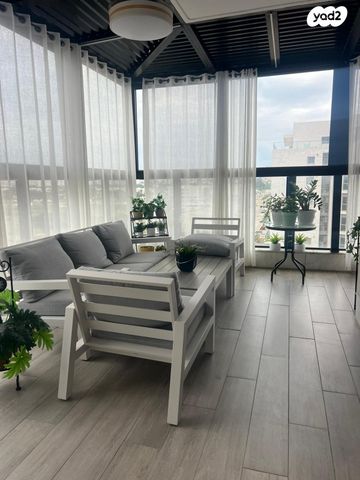 גג/ פנטהאוז, דוריף, עיר היין, אשקלון