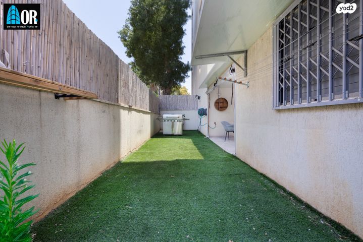 דירת גן, הערבה, רמות ויצמן, יבנה