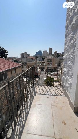 דירה, שדרות הציונות, ואדי נסנאס, חיפה