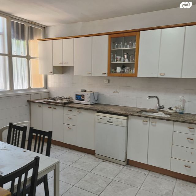 דירה, ראשונים, ראשון לציון