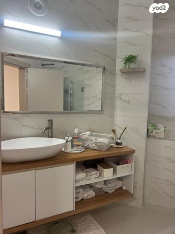 גג/ פנטהאוז, דוריף, עיר היין, אשקלון