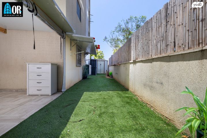 דירת גן, הערבה, רמות ויצמן, יבנה