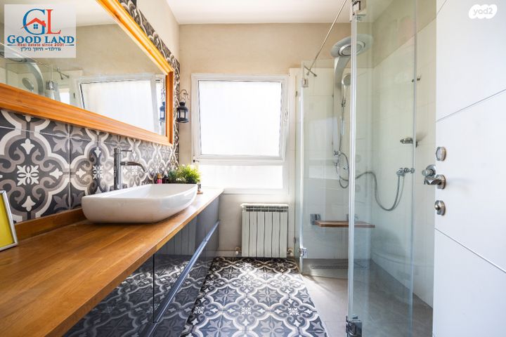 גג/ פנטהאוז, יוסף צבי רימון, בית הכרם, רמת בית הכרם, ירושלים