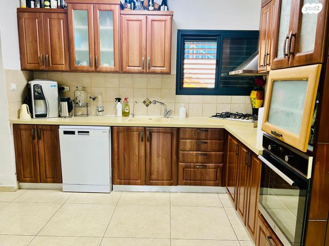 דופלקס, אשחר, האירוסים, כרמיאל