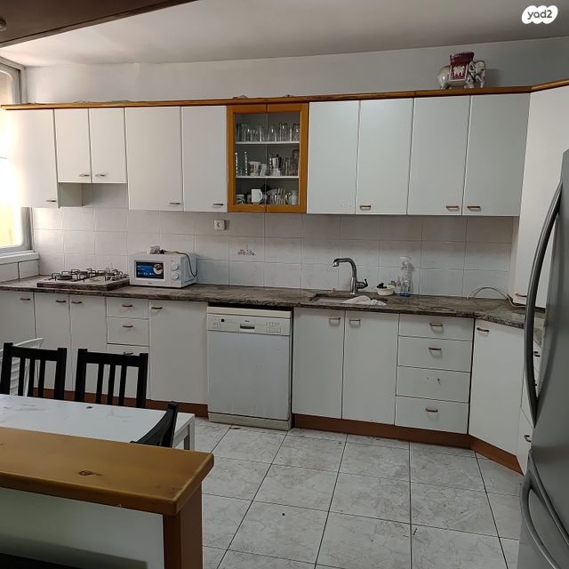 דירה, ראשונים, ראשון לציון