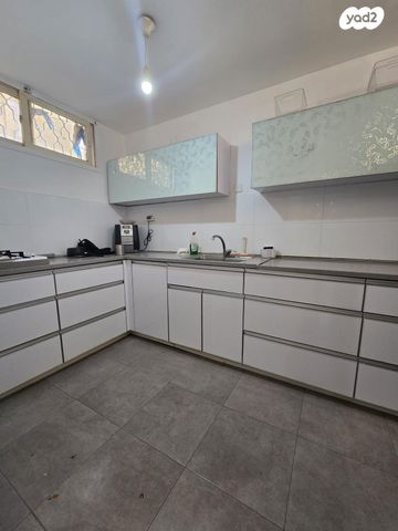 דירת גן, ערד