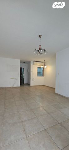 דירה, הציפורן 14, קרית ראשון, ראשון לציון