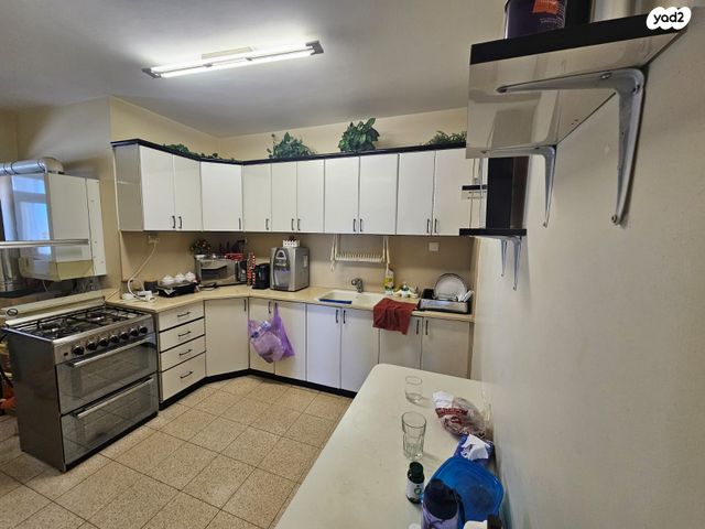 דירה, שבתאי הנגבי, גילה, ירושלים