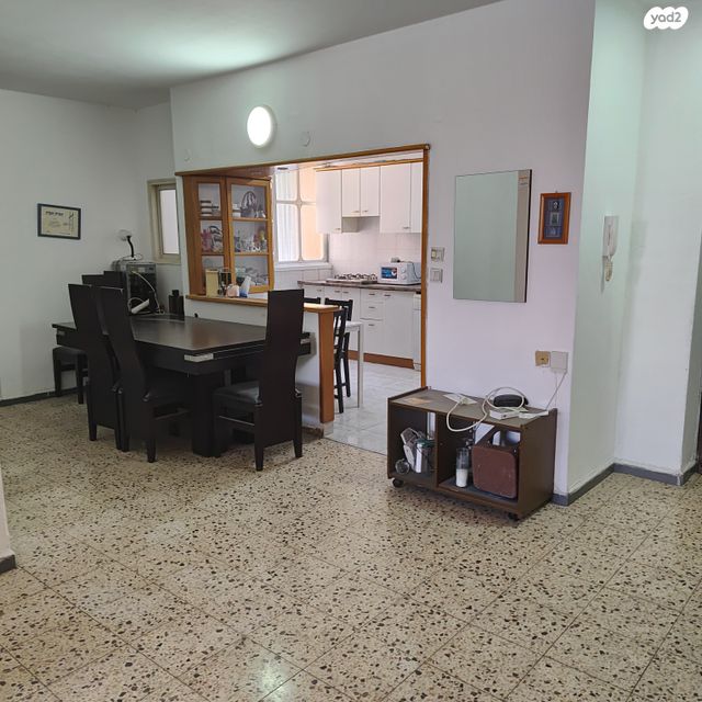 דירה, ראשונים, ראשון לציון