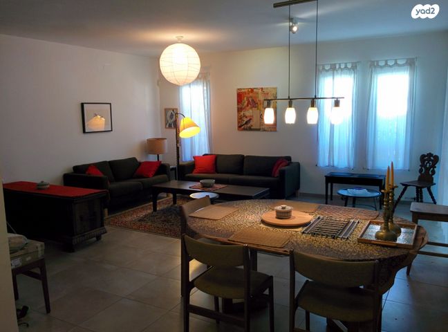 דירת גן, רביבים, תל אביב יפו