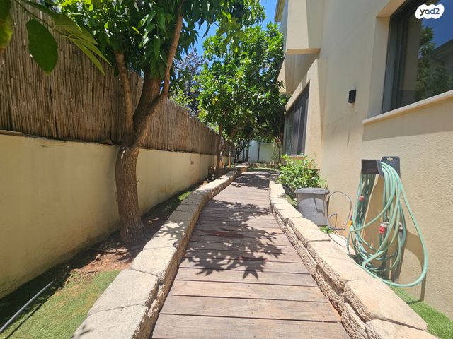 בית פרטי/ קוטג', הר תבור, הפארק, כפר סבא