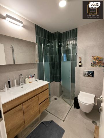 דופלקס, מאיר יערי, כוכב הצפון, תל אביב יפו