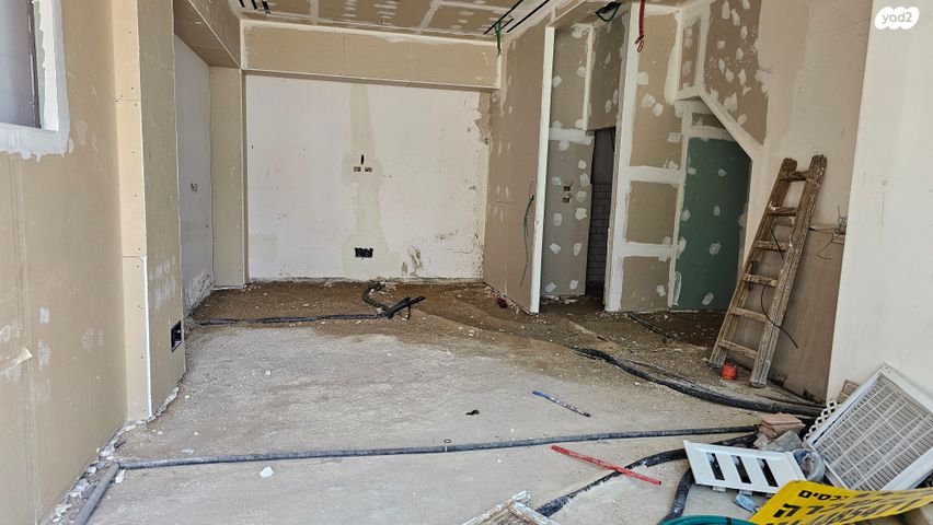 חנויות/ שטח מסחרי, קרית מלאכי