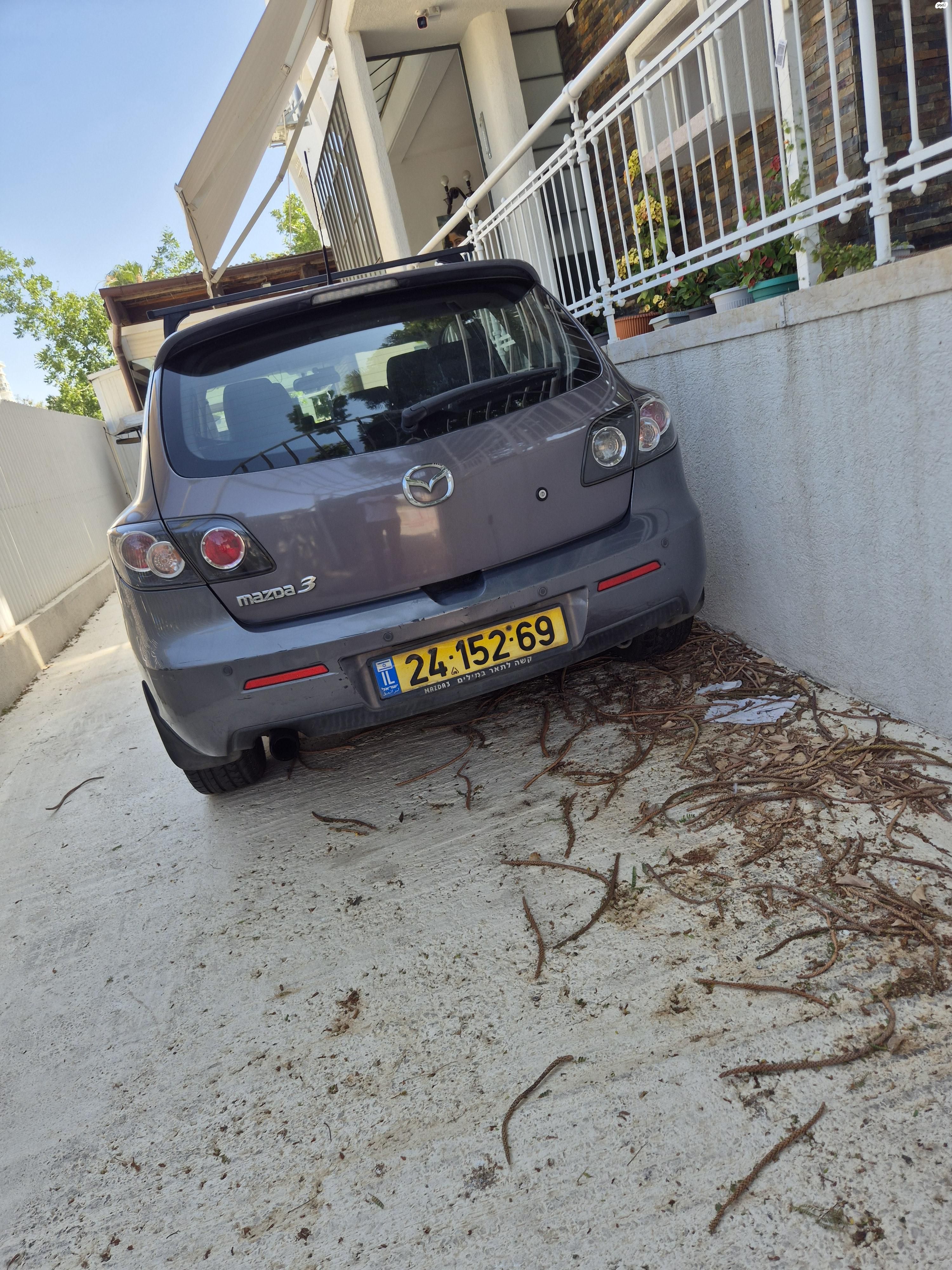 מודעת רכב מאזדה 3