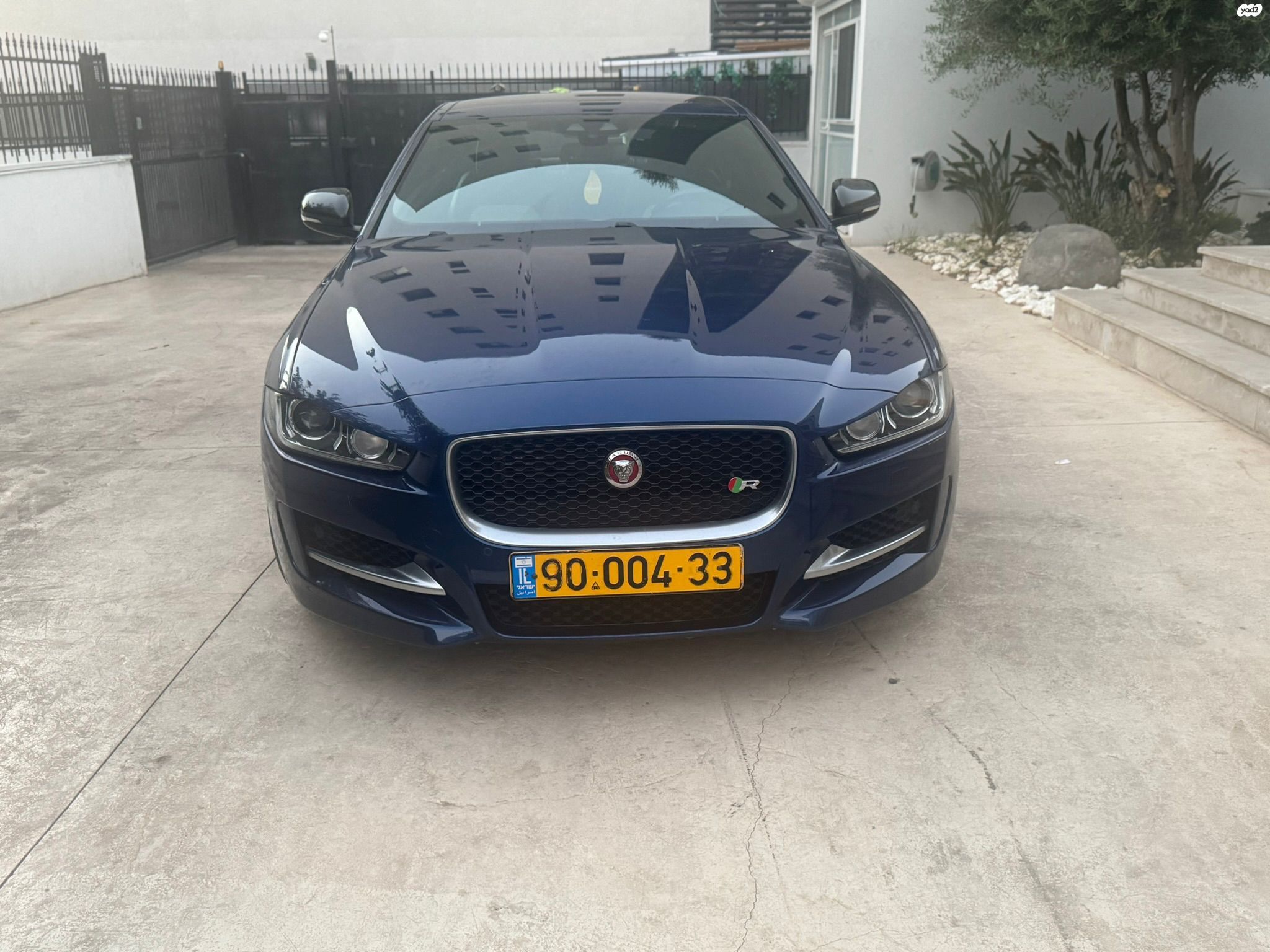 מודעת רכב יגואר XE
