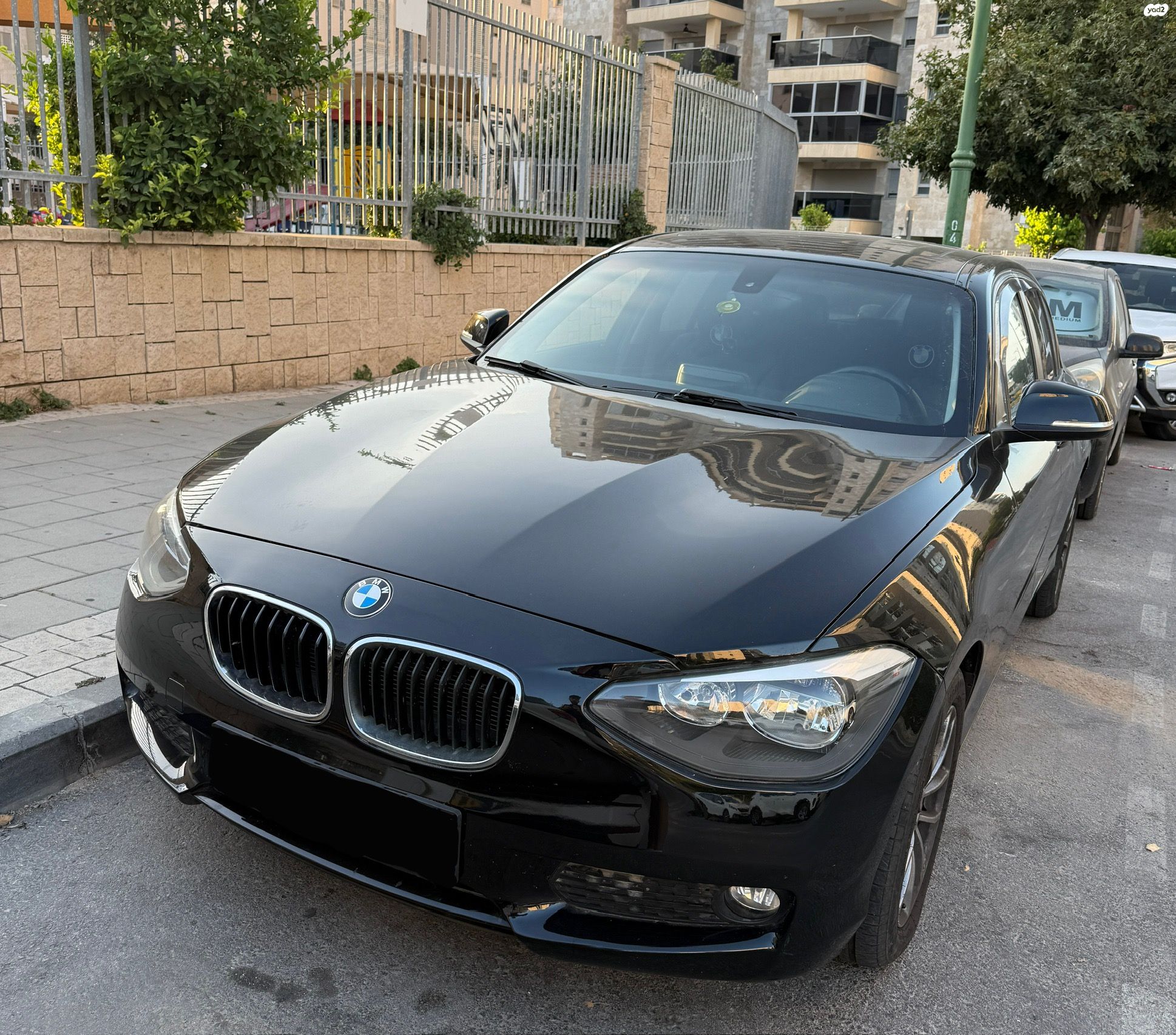 מודעת רכב ב מ וו סדרה 1