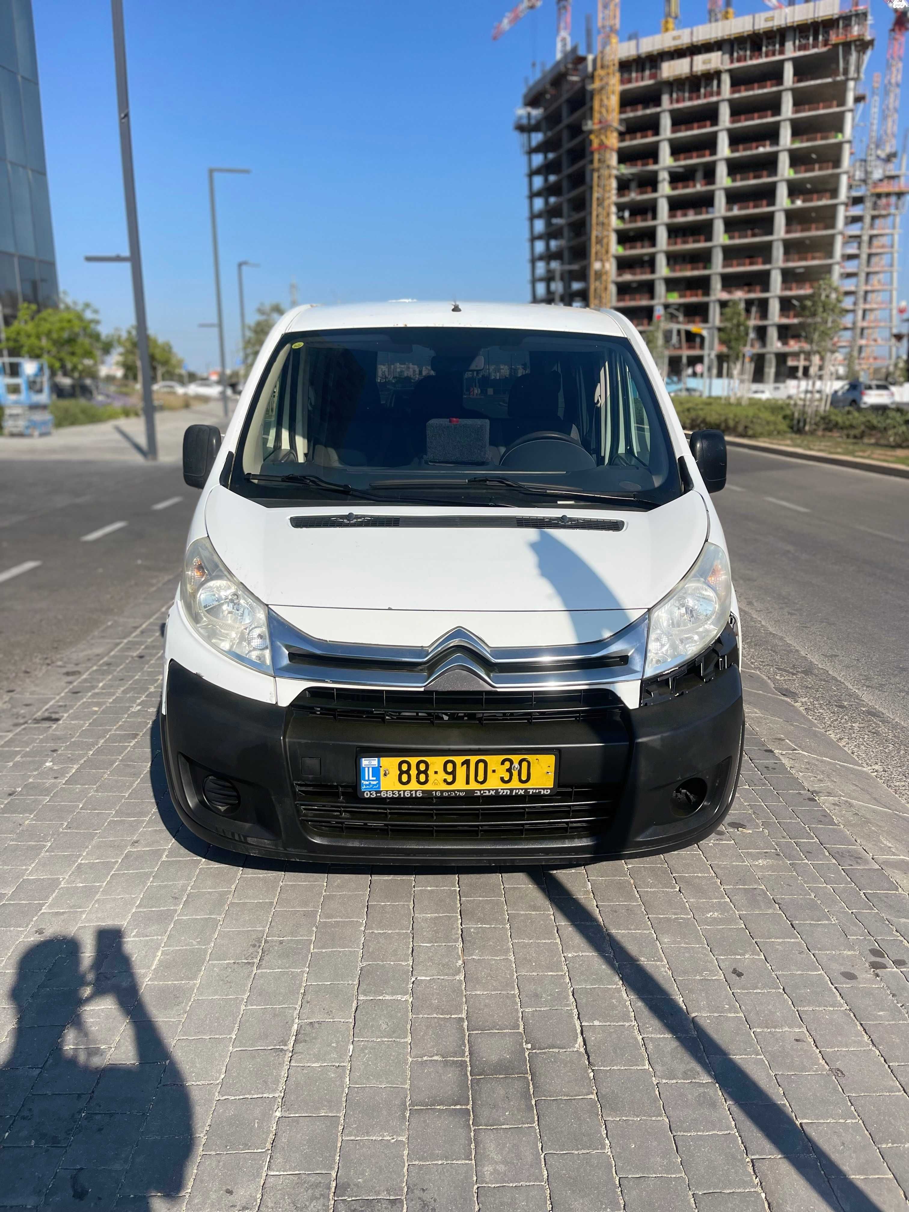 מודעת רכב סיטרואן ג'אמפי