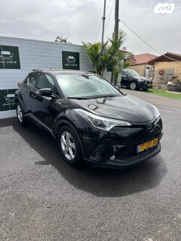 מודעת רכב טויוטה C-HR 2