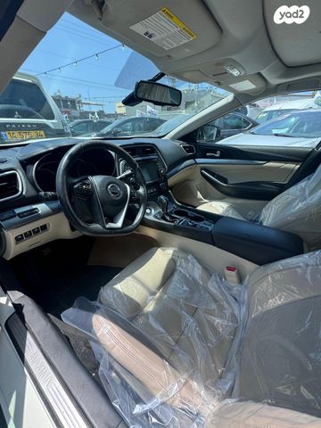 ניסאן מקסימה