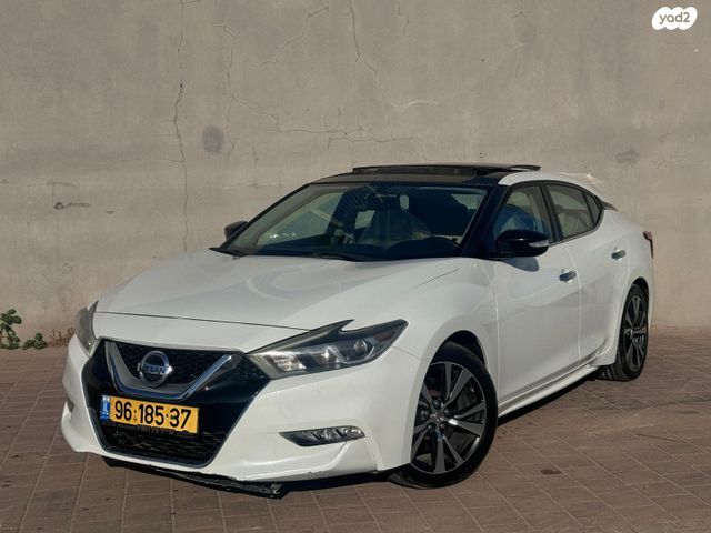 ניסאן מקסימה