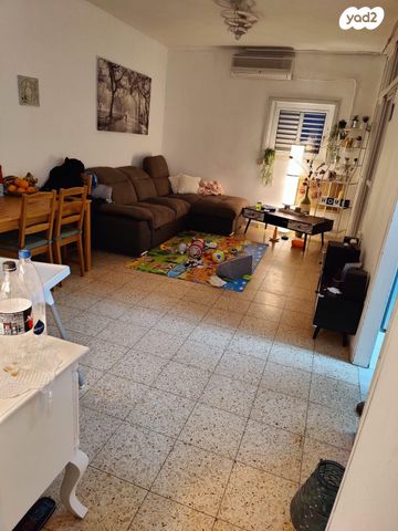 דירה, ירושלים 76, לב העיר, בת ים