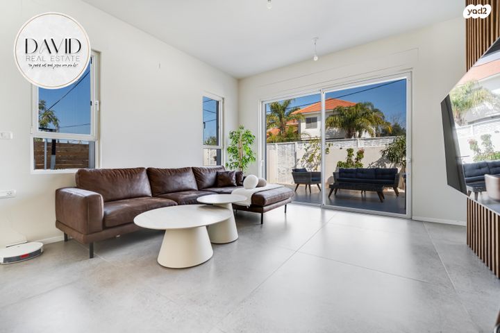 דו משפחתי, מורדי הגטאות 8, בית אליעזר, חדרה