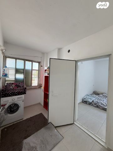 דירת גן, נגבה 11, עמידר, בת ים