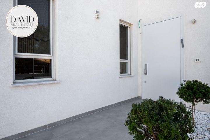 דו משפחתי, מורדי הגטאות 8, בית אליעזר, חדרה