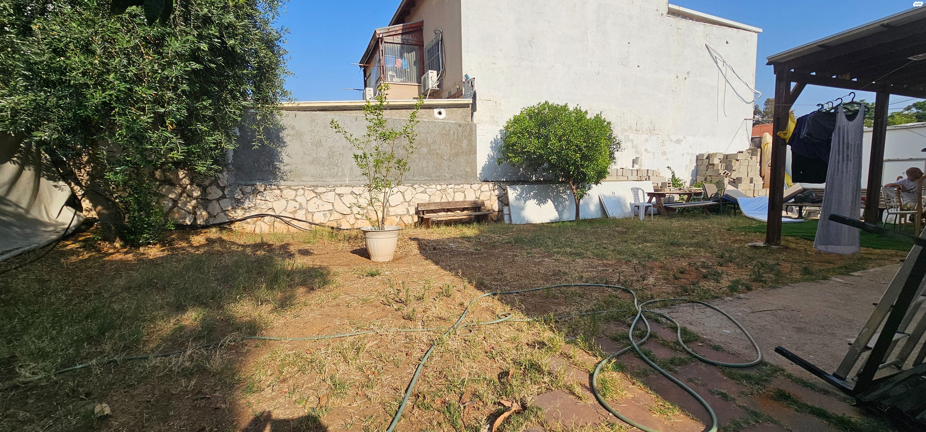 שיכוני המזרח
