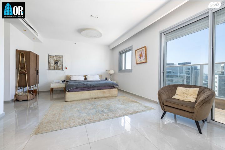 גג/ פנטהאוז, יובלים, האירוס, ראשון לציון