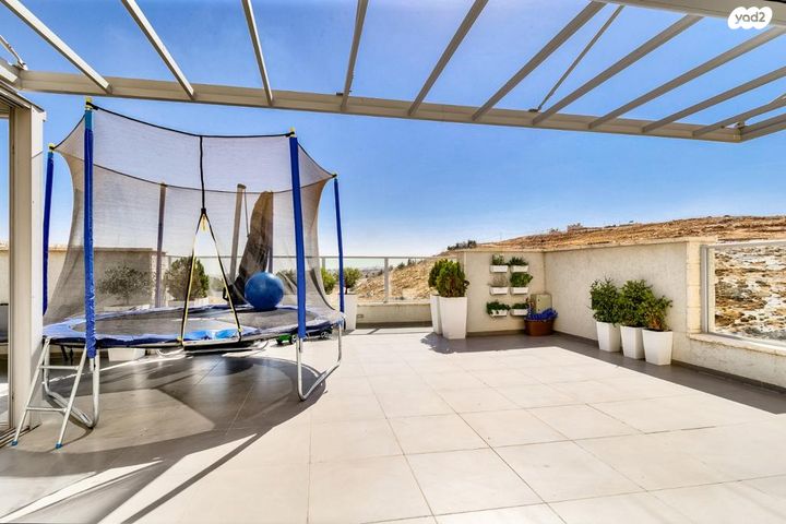 גג/ פנטהאוז, הרב ישעיהו דולגין, חומת שמואל, הר חומה, ירושלים