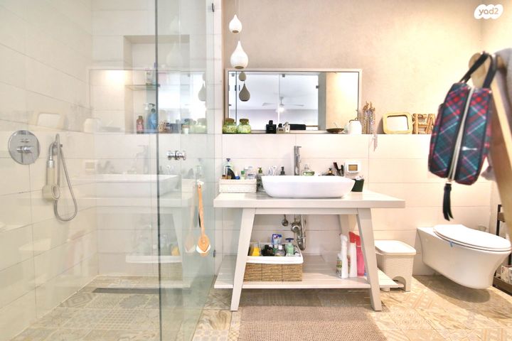 דירה, אלברט שווייצר, רמת אשכול, חיפה