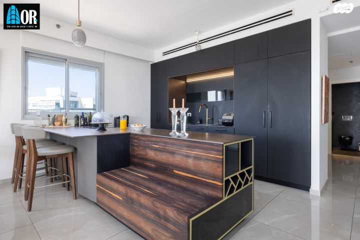 גג/ פנטהאוז, יובלים, האירוס, ראשון לציון