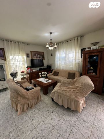 דופלקס, שדרות הורדים 19, גן שמואל, קרית מלאכי