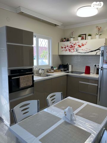 בית פרטי/ קוטג', דוד המלך, מעלות תרשיחא