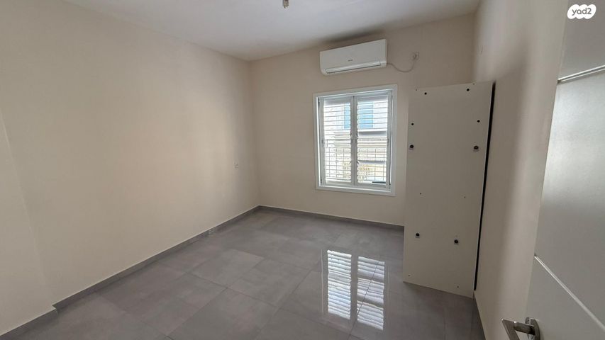 דירה, צבי הרמן שפירא, אברמוביץ', ראשון לציון