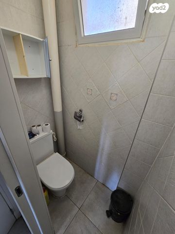 דירה, משה דיין, חכמי ישראל, דימונה