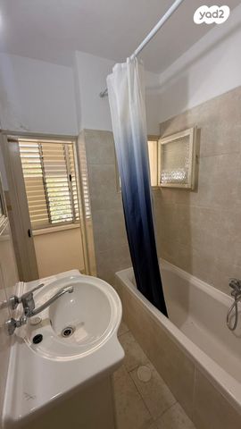 דירה, צבי הרמן שפירא, אברמוביץ', ראשון לציון