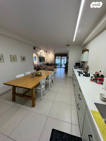 דירה, עפרה חזה 14, משכנות האומנים, קרית מוצקין