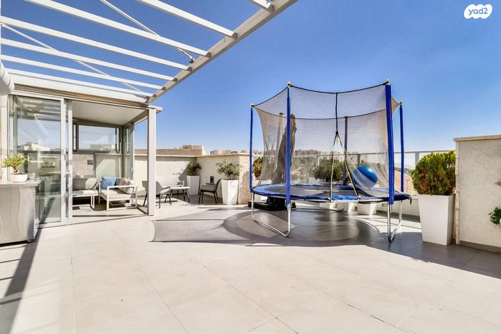 גג/ פנטהאוז, הרב ישעיהו דולגין, חומת שמואל, הר חומה, ירושלים