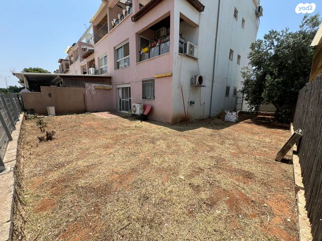 דירת גן, הנהרונית 28, בית אליעזר, חדרה