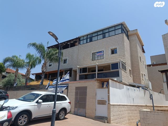 דופלקס, נופר, שאר העיר, קרית עקרון